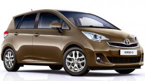 Toyota Verso-S MPV 2015 года